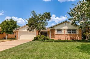 827 Oak Forest Drive - Photo 1