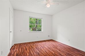 236 E Cunningham Avenue - Photo 8