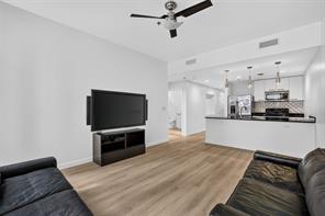 1200 Main Street - Photo 3