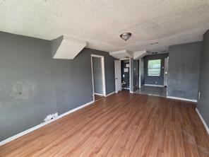 5605 Ramey Avenue - Photo 3