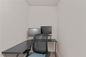 2700 Club Ridge Drive - Photo 18