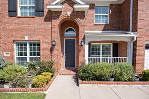 8520 Pinewood Drive - Photo 2