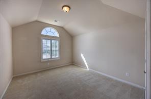 8520 Pinewood Drive - Photo 32