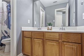 2444 Greenbrook Drive - Photo 31