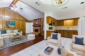 841 Broadmoor Drive - Photo 11
