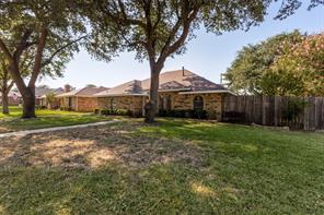 841 Broadmoor Drive - Photo 2