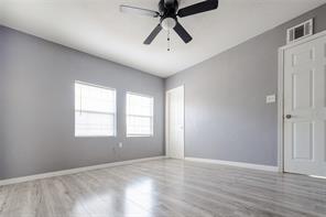 310 S Rusk Street - Photo 5