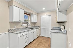 335 Springwillow Road - Photo 7