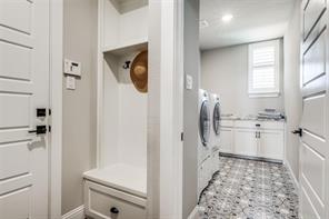 7018 New Castle Lane - Photo 13