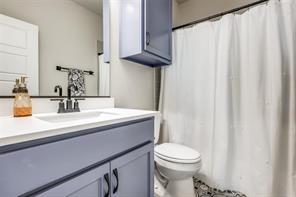 7018 New Castle Lane - Photo 8