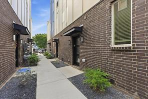 7207 Mohawk Drive - Photo 3