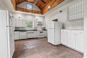 1008 W 10th Street - Photo 11