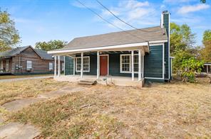 1008 W 10th Street - Photo 2