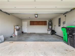1916 Gayla Creek Drive - Photo 32