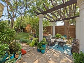 4335 Northaven Road - Photo 33