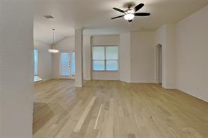 405 Hackberry Drive - Photo 3