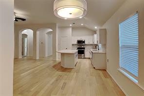 405 Hackberry Drive - Photo 4