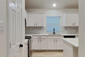 405 Hackberry Drive - Photo 5