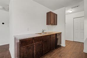 1255 E Davis Avenue - Photo 9