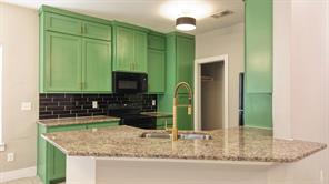 212 Holiday Drive - Photo 5