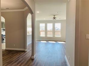 325 Delaford Drive - Photo 2