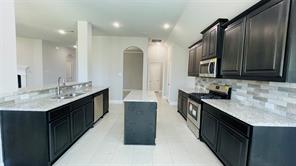 325 Delaford Drive - Photo 5