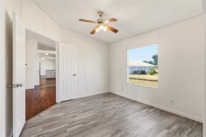 9606 Diamond Avenue - Photo 10