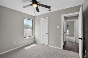 6057 Hillglen Drive - Photo 17