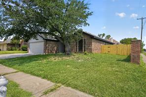 6057 Hillglen Drive - Photo 2
