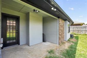 6057 Hillglen Drive - Photo 4