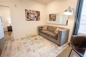 120 N Madison Avenue - Photo 4