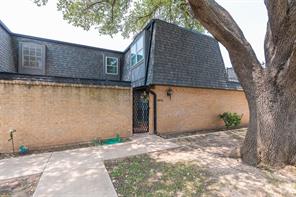 2802 Barrow Street - Photo 2