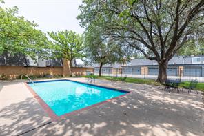 2802 Barrow Street - Photo 40