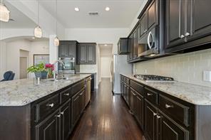 1113 5th Street - Photo 5