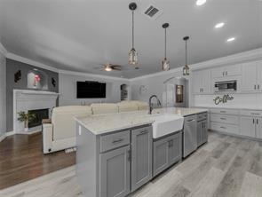 8409 Victory Street - Photo 13