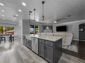 8409 Victory Street - Photo 9