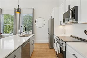 6418 Maple Avenue - Photo 4