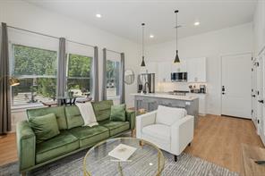 6418 Maple Avenue - Photo 5
