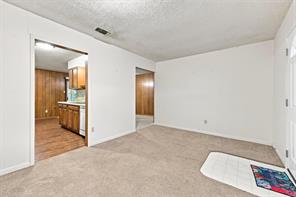 1008 Yeager Street - Photo 7