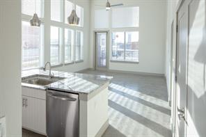 601 N Oak Street - Photo 1