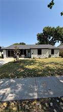 1001 E Linda Drive - Photo 1