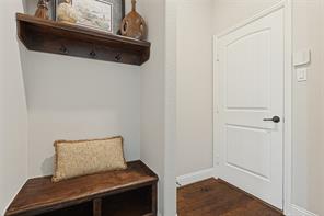 2362 Walnut Grove Lane - Photo 3