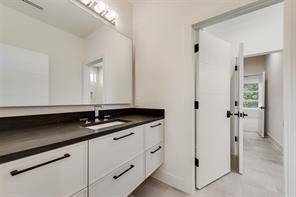 6411 Royal Lane - Photo 21
