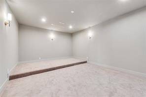 6411 Royal Lane - Photo 28