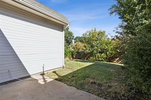 8012 Greenwood Drive - Photo 25