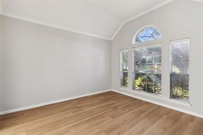 8012 Greenwood Drive - Photo 4