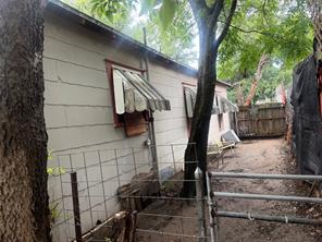 608 E Wichita Street - Photo 5