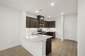 9505 Dahlia Boulevard - Photo 8
