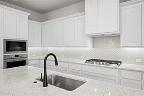 217 Ravenna Boulevard - Photo 17