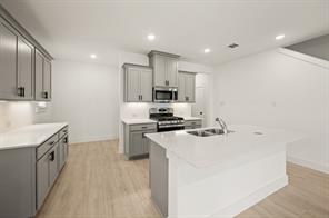 9501 Dahlia Boulevard - Photo 4